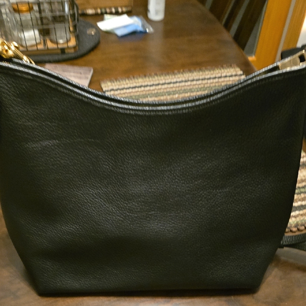Coach Black Laurel Large Shoulder Bag with Gold Details - Picture 3 of 7